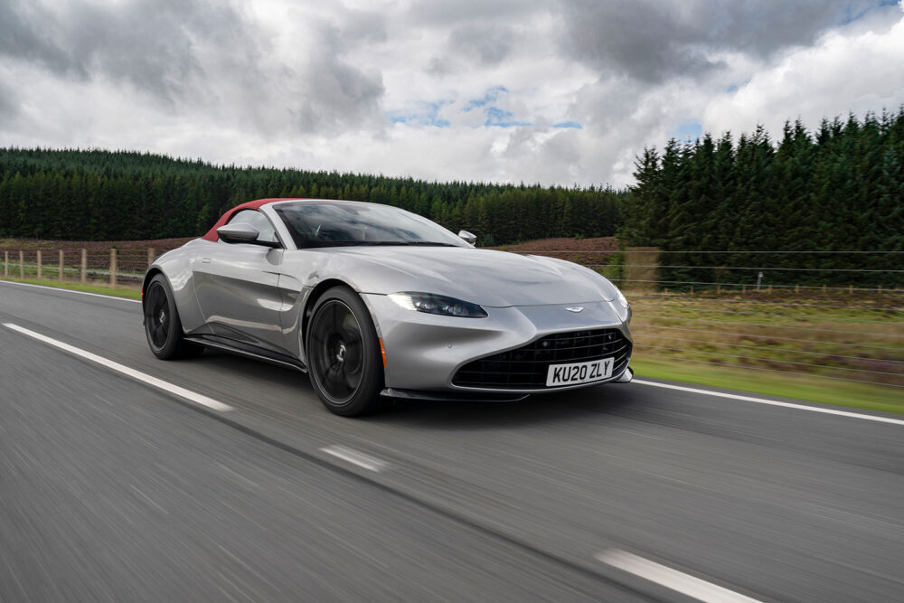 aston martin vantage roadster 11