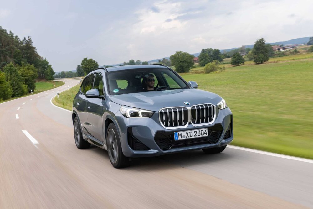 bmw x1 02