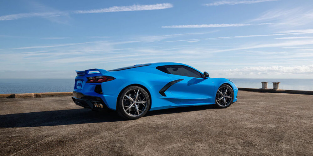 chevrolet corvette coupe 01