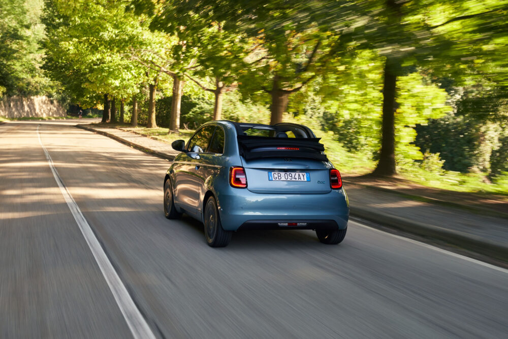 fiat 500 e cabrio 02