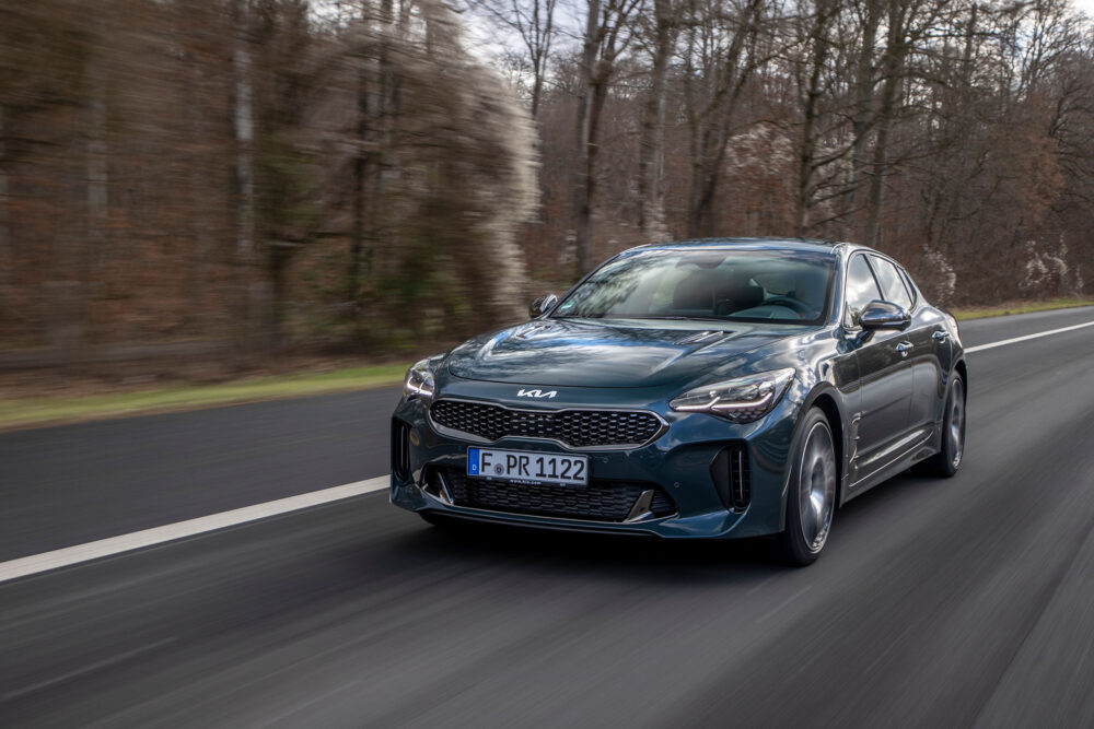 kia stinger 02