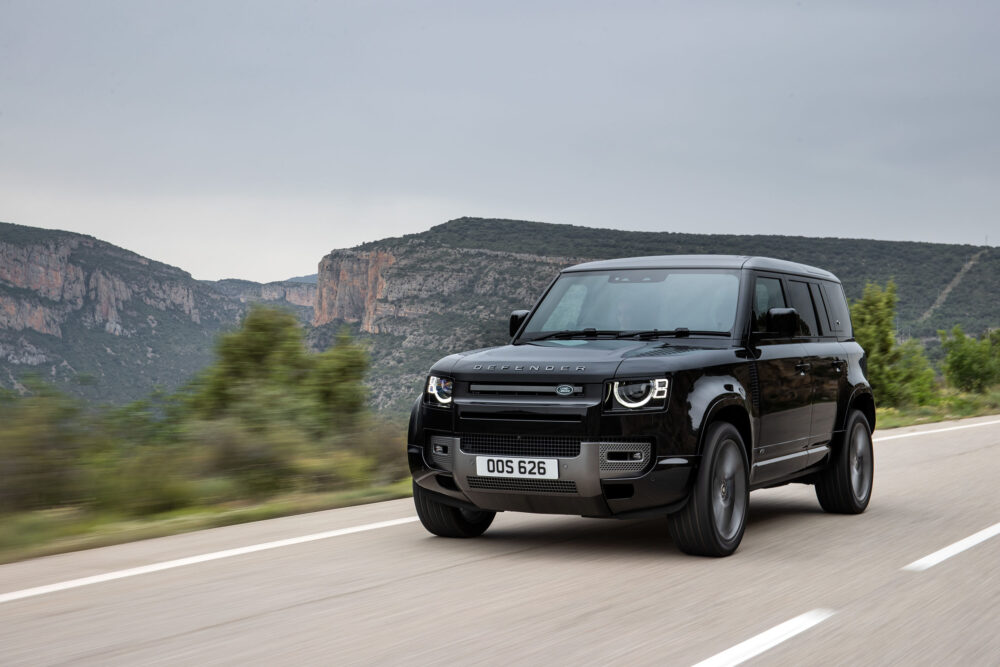 land rover defender 110 07