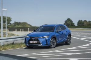 Lexus UX Bilder