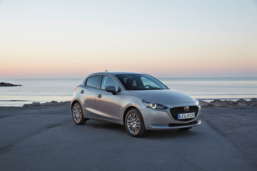 mazda 2 06