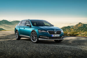 Skoda Superb Scout (3V) Bilder